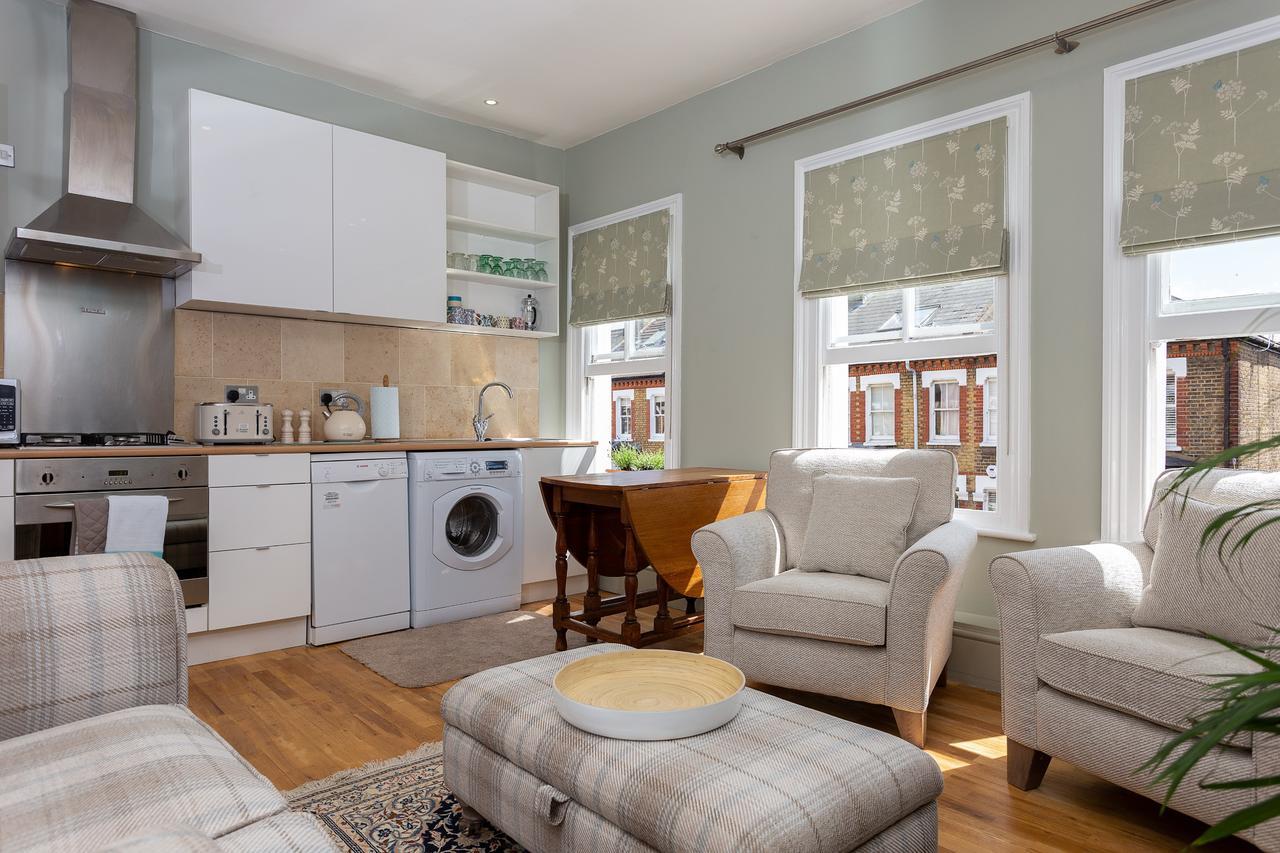 Quaint 2 Bedroom Flat - 9 Minutes Walk To Vauxhall Tube Londra Dış mekan fotoğraf
